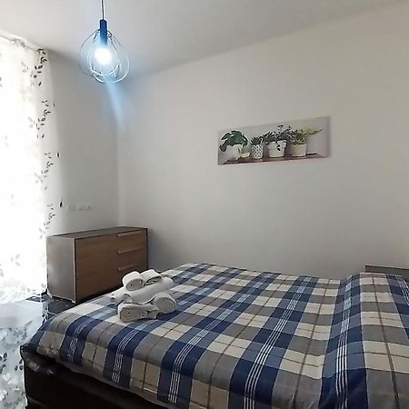 Tra Centro E Mare - Intero Appartamento Con Parcheggio Savona Buitenkant foto